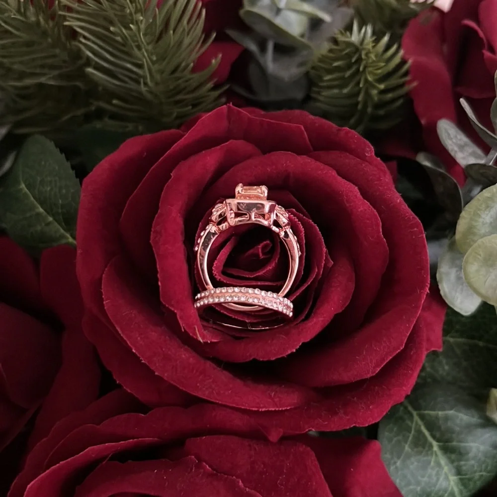 Elegant, Romantic Wedding Ring Set for Parties - Rose Gold - Picture 3 of 11